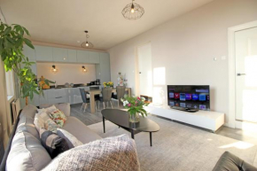 Ruim appartement in monumentaal gebouw